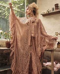 Elegante Vestido Maxi Felipa de Primera Calidad, Romance y Lujo de Resort con Volantes Dramáticos, Caídas Suaves y Silueta Fluida - Product Image 3