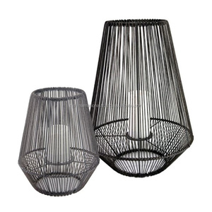 Decoración de boda para casa de campo, marco de alambre de Metal galvanizado negro, linterna inferior de madera rústica, soporte de vela de madera - Product Image 5