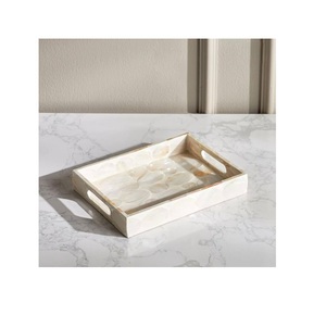 Plateau à chocolat en bois et nacre au design attrayant, de forme rectangulaire, pour servir la vaisselle. - Product Image 1
