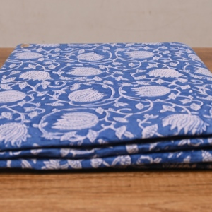 Tela de Algodón 100% Orgánica Premium, Estampada a Mano con Diseño Floral Kalamkari, de Peso Medio, Ecológica, Ignífuga, para Mujer - Product Image 5