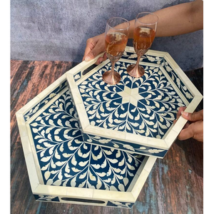 Plateau en bois de qualité supérieure avec incrustations de os et motifs floraux traditionnels pour servir du thé, du café, des collations - Article de décoration intérieure ou cadeau d'anniversaire - Product Image 1