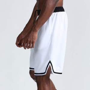 Shorts de basketball pour hommes en tissu peigné uni, taille haute, avec cordon de serrage, coupe-vent et respirant, 100 % polyester - Product Image 4