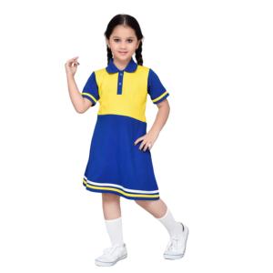 Logotipo personalizado Niñas Uniformes escolares Ropa deportiva Vestido Conjunto para cuello redondo Camiseta con pantalones cortos - Product Image 3