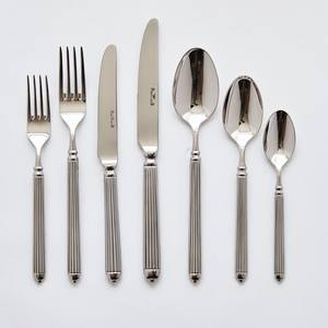 Cubiertos de Acero Inoxidable – Cubertería Italiana de Lujo con Acabado Artesanal y Mangos con Diseño de Columna Acanalada - Product Image 1