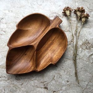 Plateau de service classique en bois biodégradable et écologique, peint à la main, pour cadeaux - Product Image 1