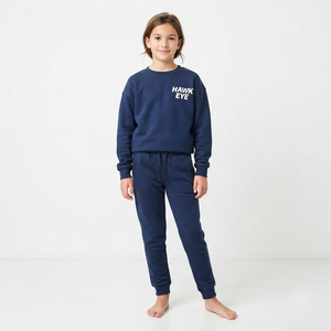 Conjunto Deportivo Infantil de Algodón Premium, Sudadera con Hombros Caídos y Cuello Redondo, Pantalones Deportivos, Fabricante de Marca Privada - Product Image 5