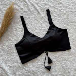 Blusa de Sari de Seda Satinada Tejida Sexy para Mujer |   Top Corto Acolchado de Diseño |   Correa Ajustable para la Espalda |   Cuello en V sin mangas transpirable para verano - Product Image 5