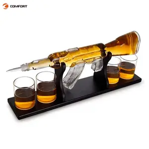 Penjualan terlaris Ak47 anggur wiski transparan bentuk senjata kaca Decanter Set dengan kaca minum