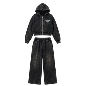 Ensemble de survêtement deux pièces noir délavé pour femme, hiver, avec sweat à capuche court zippé et pantalon large à cordon de serrage, écoresponsable, décontracté - Product Image 1