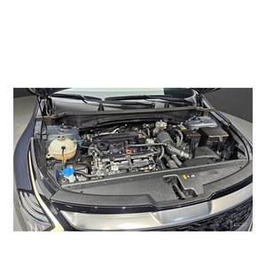Kia Sportage 1.6 Turbo Essence 2WD 2022 avec caméra de recul, sièges en cuir, conduite à gauche - 68 275 km - Product Image 6
