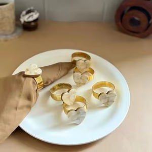 Anneau de serviette en métal moderne, écologique et durable pour la décoration de table d'événements, de mariages, de fêtes et de banquets - Product Image 4