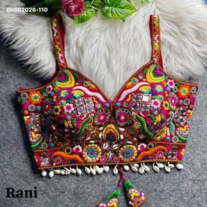 Nouvelle collection de blouses sans manches en soie italienne douce avec broderie multi-fils et bordure Kodi, disponible en ligne en Inde - Product Image 3