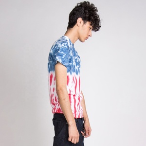 T-shirt Homme Tricoté à Manches Courtes Tie-Dye Coupe Droite Col Rond Motif Rayé Rouge Blanc Bleu – Nouvelle Collection Très Demandée - Product Image 3