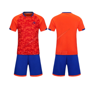 Uniforme de Fútbol de Manga Corta Transpirable, Precio Económico, Tela Suave, Diseño Personalizado, Hecho en Pakistán, Superventas - Product Image 1