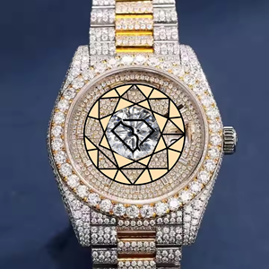 Reloj de Cuarzo con Diamantes Estilo Hip Hop Personalizado de EE. UU., Caja de Acero Inoxidable de 46 mm, Pantalla Analógica, Números Romanos, Botón de Presión, Cierre Oculto - Product Image 2