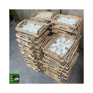 Plateau en rotin tressé à la main avec incrustations de nacre laquée et de céramique, pour la décoration de table, vente en gros - Product Image 1