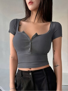 เสื้อเชิ้ตแฟชั่นทรงครอปสำหรับผู้หญิง ทรงเข้ารูป ยืดหยุ่นได้ เหมาะสำหรับสไตล์ลำลอง สวมใส่สบายทุกวัน และลุคทันสมัยสไตล์สตรีท - Product Image 4