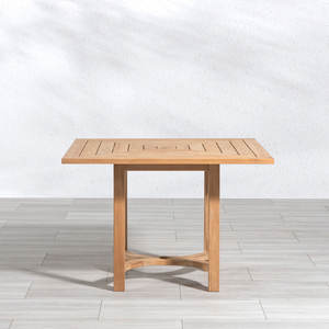 Mesa de Comedor de Madera de Teca Hecha a Mano, Ecológica, Duradera y de Diseño Moderno para Patio, Villa o Uso en Hostelería - Product Image 3