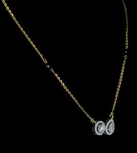 Collier pendentif de luxe minimaliste avec diamants ronds et en forme de poire cultivés en laboratoire – Élégant bijou en or jaune avec diamants - Product Image 4