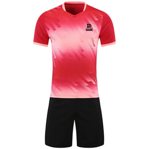 Uniforme de football professionnel 100% polyester, imprimé, séchage rapide, léger, respirant, durable, avec logo personnalisé - Product Image 1