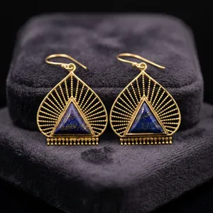 Boucles d'oreilles en laiton et lapis-lazuli naturel |   Boucles d'oreilles pendantes en pierres précieuses faites à la main |   Bijoux en laiton en gros - Product Image 4