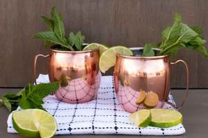 Ensemble de tasses en cuivre martelé, tasses à boisson Tundra Céleste, réutilisables, de qualité supérieure, pour servir des cocktails, en métal durable - Product Image 3