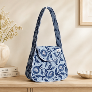 Sac à bandoulière matelassé en coton bleu à motifs floraux, imprimé à la main, de petite taille, avec rabat, pour femme, usage quotidien - Product Image 1