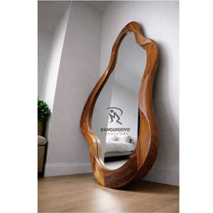 Espejo de pie moderno y natural hecho de madera, ecológico y duradero para hoteles, villas y apartamentos - Product Image 2