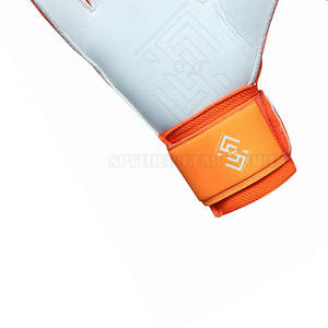 Gants de gardien de but de haute qualité et durables avec fermeture auto-agrippante antidérapante, paume en maille respirante, protection des doigts, ajustement stable - Product Image 5