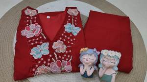 La temporada festiva requiere atuendos que brillen con la misma luminosidad que las celebraciones. Con este conjunto festivo de georgette puro, ¡estás listo para la fiesta! - Product Image 6