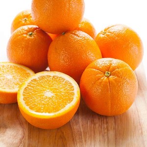 Pure Orange <b>Essential</b> <b>Oil</b> Made From Peel Natural Raw Material Wholesale Bulk Pure Natural Sweet Orange <b>Oil</b> - Product Image 3