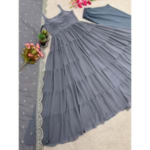 Hermoso vestido XL Anarkali con Flare completamente con volantes y Dupatta - Product Image 4