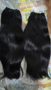 Extensions de cheveux humains lisses de qualité supérieure, provenant de cheveux bruts indiens provenant de temples, avec cuticules alignées et pointes épaisses - Product Image 2