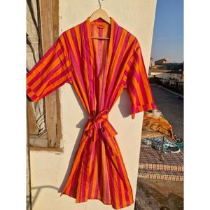 Peignoir en coton rayé pour femme, style kimono bohème, robe de plage légère, tenue décontractée, robe portefeuille pour l'été - Product Image 1