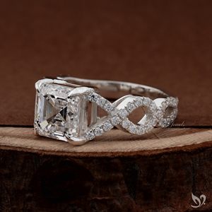 แหวนเพชรทรง Asscher 3 กะรัต รับรองโดย IGI ดีไซน์วงแหวนแบบเกลียวประดับเพชรแบบ Pave ตัวเรือนทองคำขาว 10K - Product Image 2