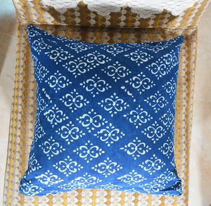 ปลอกหมอนอิงพิมพ์ลายบล็อกอินดิโก้ทำมือ ผ้าฝ้ายพรีเมียม - Product Image 4
