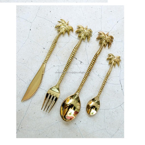 Best Look Brass Spoon <b>for</b> Hear Shape Design Hotel Silverware Gift <b>Box</b> Set Mirrored steel Flatware and Long Handle - Product Image 2