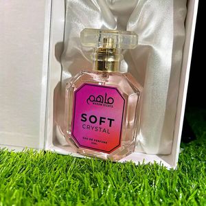 Perfume para Mujer Soft Crystal Eau De Parfum 50ml, Botella de Vidrio Facetada con Corte Esmeralda, Tapa Transparente, Aroma Dulce Degradado Rosa de Larga Duración - Product Image 4