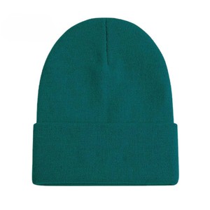 Bonnet en tricot doublé maille respirant de qualité supérieure, personnalisable, pour l'hiver – Fabricant OEM de vêtements, marque privée, vente en gros de couvre-chefs - Product Image 1