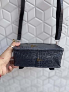 New Designer <b>Genuine</b> <b>Leather</b> Sling Bag Cross Body Shoulder Strap Zipper Closure Stylish Lightweight Durable Daily Use <b>Handbag</b> - Product Image 3