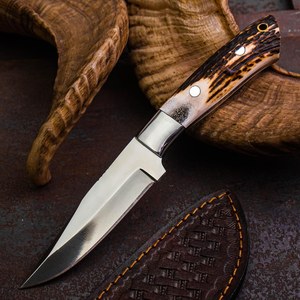 Cuchillos de Caza Hechos a Mano al por Mayor de Acero de Alto Carbono con Mango de Cuerno, Hoja Fija para Supervivencia al Aire Libre y Camping con Funda - ¡Venta Caliente! - Product Image 1