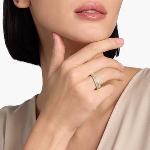 Women's Luxury Triple <b>Row</b> East-West Baguette & Pav Diamond Wedding Ring in Yellow Gold - Product Image 2