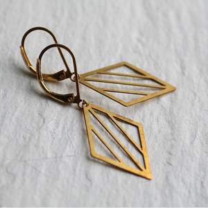 Bijoux de mode en cuivre et laiton durables de luxe, écologiques et fabriqués à la main, modèle 1, pour accessoires de mode en cristal - Product Image 6