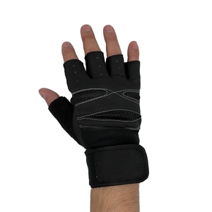 Gants de fitness demi-doigts avec sangle de poignet réglable pour la musculation, la musculation en salle de sport, l'entraînement, pour hommes et femmes, respirants - Product Image 3