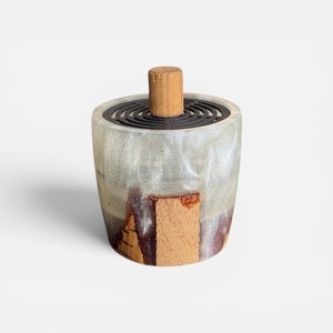 Brûleur à Bakhoor Arabe Artisanal en Bois d'Acacia et Résine Époxy, Mubkhar de Luxe Fait Main, Porte-Encens pour Oud, Tradition Arabe - Product Image 6