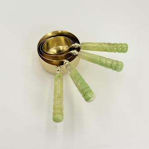 Nueva Taza Medidora de Acero Inoxidable Resistente al Calor y Ecológica, con Asa de Resina Dorada, Capacidad de 240 ml, para Hogar, Cocina y Hotel - Product Image 2