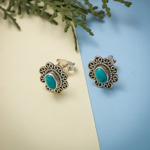 Boucles d'oreilles clous vintage bohèmes turquoise à motif floral en argent sterling 925, bijoux pour femmes, distributeur en gros - Product Image 1
