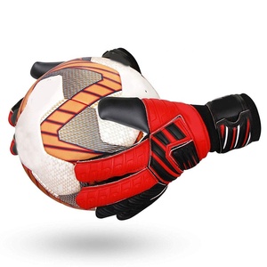 Nouveaux Gants de Gardien de But en Latex Allemand Noir et Rouge de Haute Qualité – Créez Votre Propre Design – Gants de Gardien de But à Coupe Négative pour le Combat - Product Image 1
