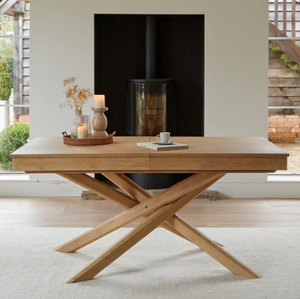 Juego de Mesa de Comedor Alinea de Madera de Teca Sólida, Estilo Minimalista - Product Image 6