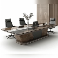 Bureau de direction en HPL à motif marbre de luxe, construction en contreplaqué E1, table de bureau de 2400 mm de large avec surface stratifiée de qualité supérieure et durable